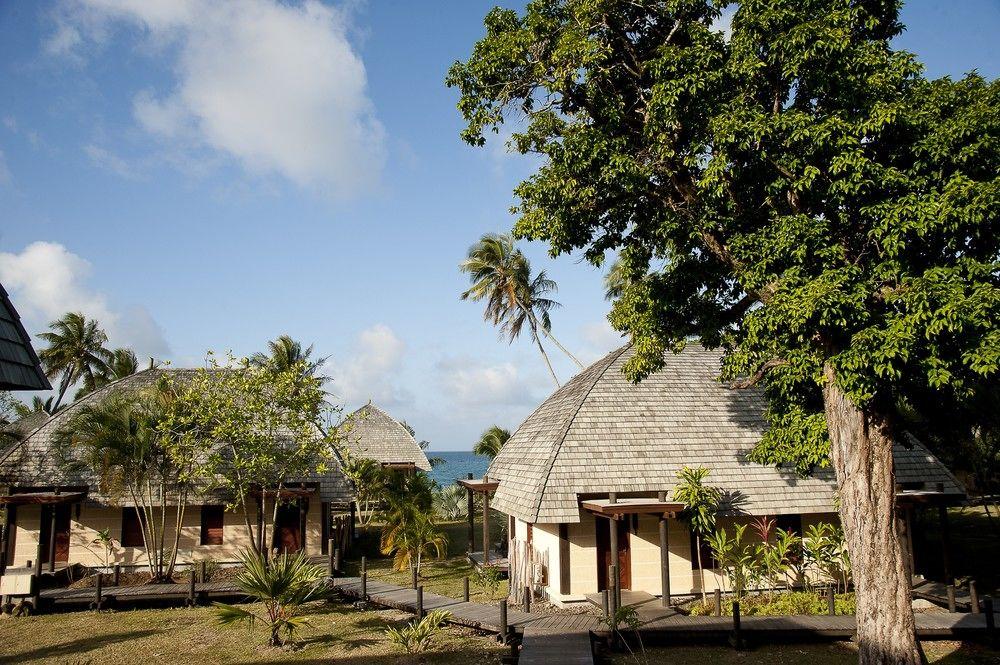 Hotel Tieti Poindimie Luaran gambar