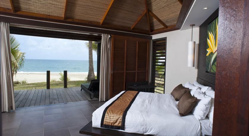 Hotel Tieti Poindimie Luaran gambar