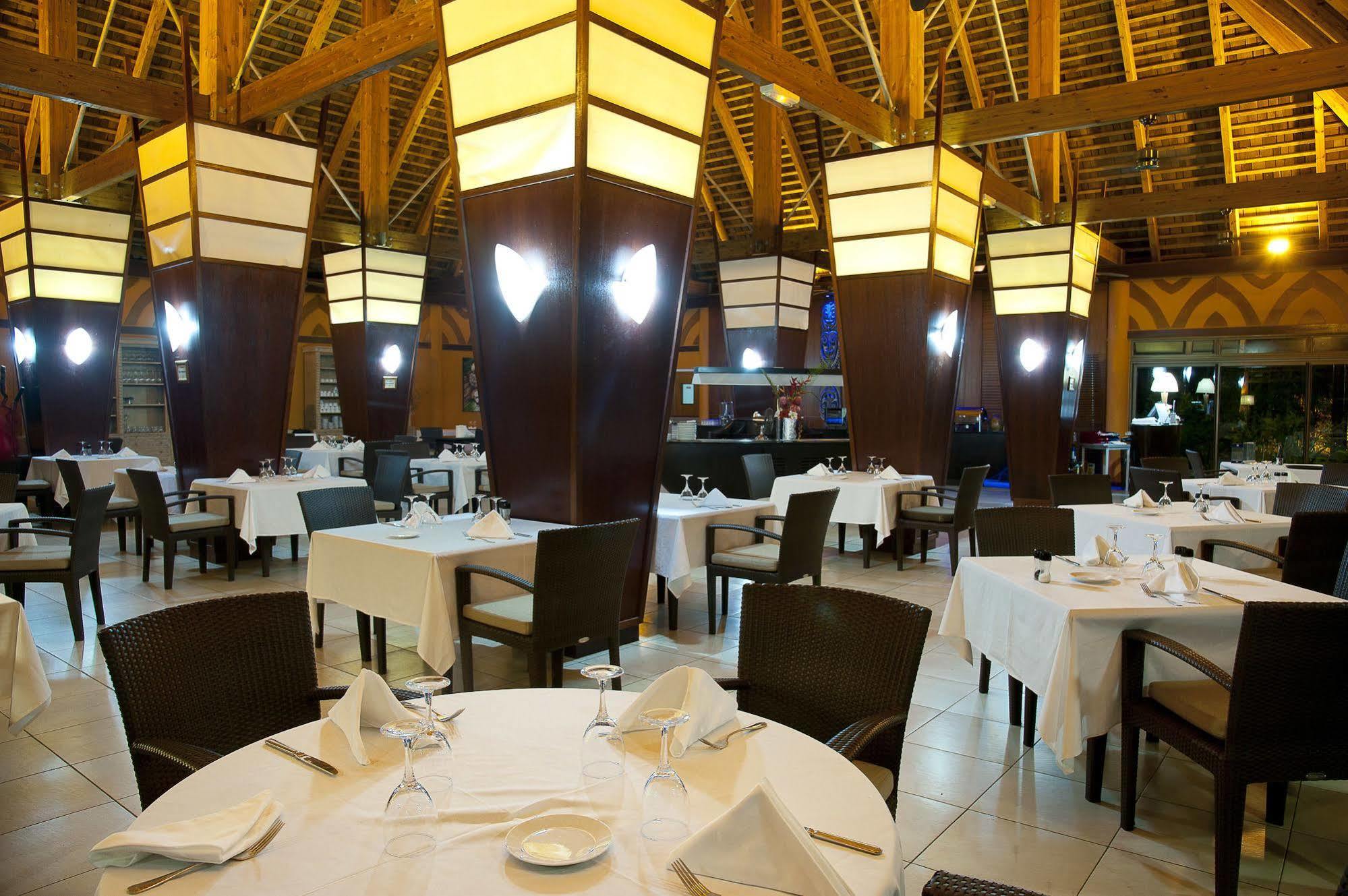 Hotel Tieti Poindimie Luaran gambar