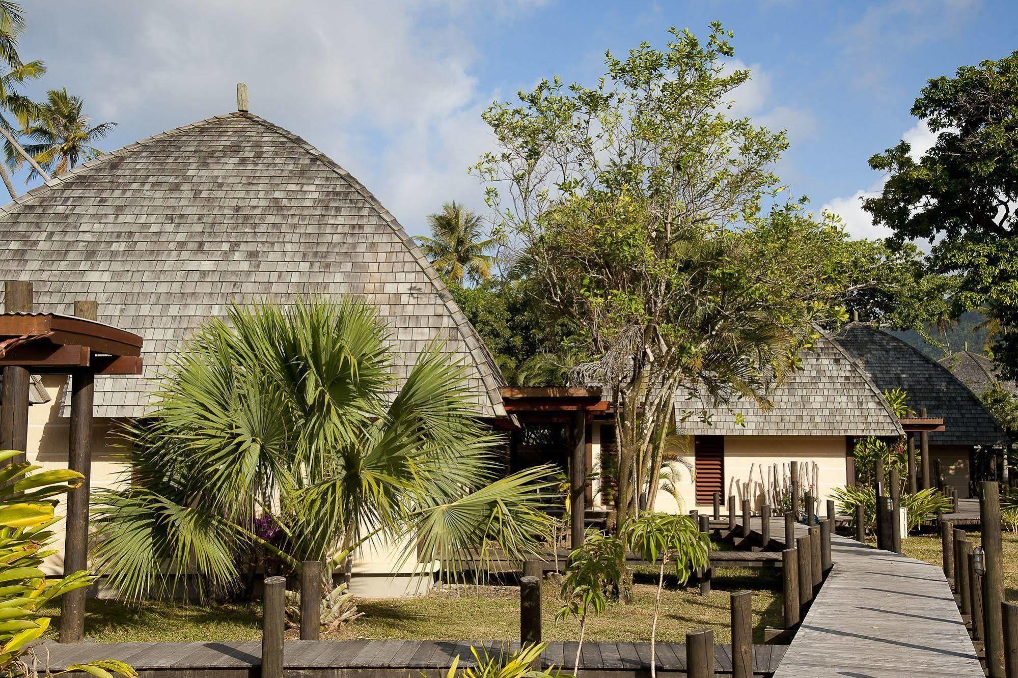 Hotel Tieti Poindimie Luaran gambar