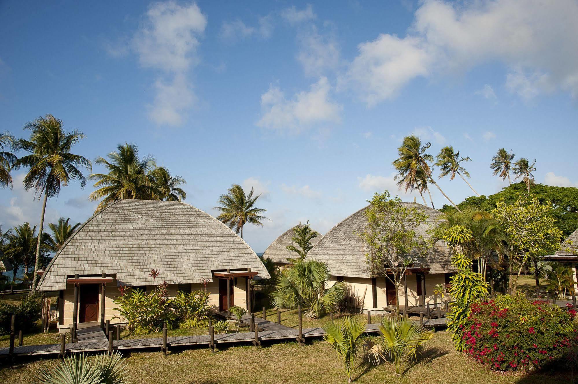 Hotel Tieti Poindimie Luaran gambar